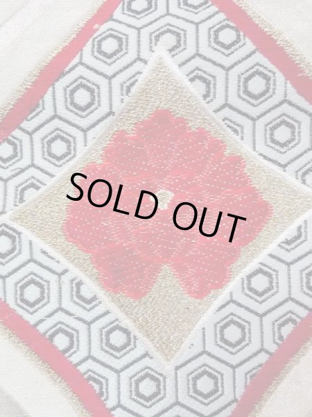 画像6: N0227D 袋帯 女性用着物 シルク（正絹）  光沢のある 銀色 ぼたん 【中古】 【USED】 【リサイクル】 ★★★★☆ (6)