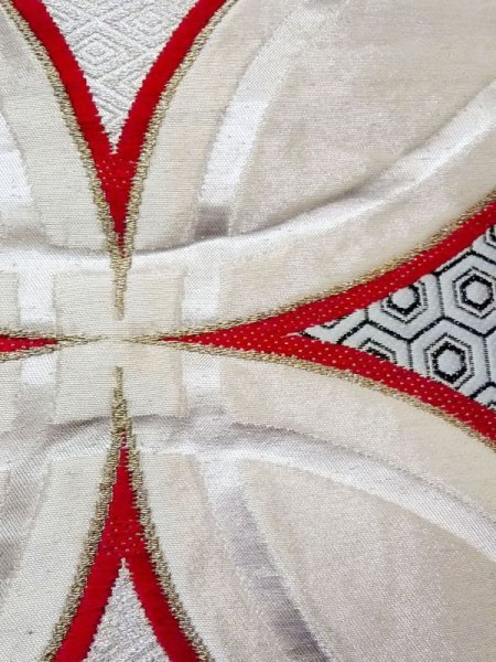 画像7: N0227D 袋帯 女性用着物 シルク(正絹)  光沢のある 銀色 ぼたん 【中古】 【USED】 【リサイクル】 ★★★★☆ (7)