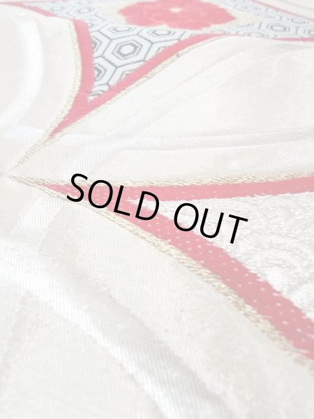 画像9: N0227D 袋帯 女性用着物 シルク（正絹）  光沢のある 銀色 ぼたん 【中古】 【USED】 【リサイクル】 ★★★★☆ (9)