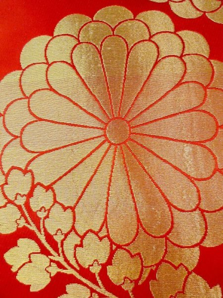 画像4: N0227F 袋帯 女性用着物 シルク(正絹)  光沢のある 赤色 菊 【中古】 【USED】 【リサイクル】 ★★☆☆☆ (4)