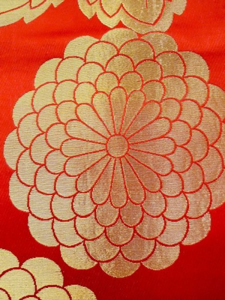 画像7: N0227F 袋帯 女性用着物 シルク(正絹)  光沢のある 赤色 菊 【中古】 【USED】 【リサイクル】 ★★☆☆☆ (7)