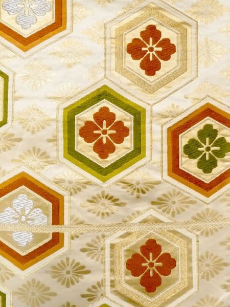 画像3: N0227L 袋帯 女性用着物 シルク(正絹)   アイボリー 菊 【中古】 【USED】 【リサイクル】 ★★☆☆☆ (3)