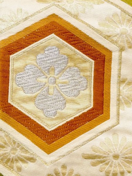画像6: N0227L 袋帯 女性用着物 シルク(正絹)   アイボリー 菊 【中古】 【USED】 【リサイクル】 ★★☆☆☆ (6)