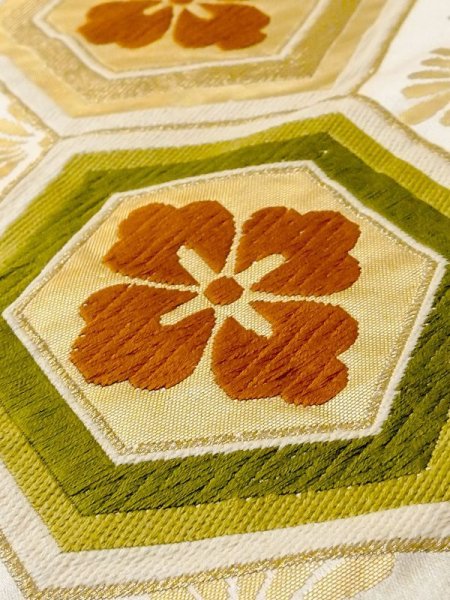 画像9: N0227L 袋帯 女性用着物 シルク(正絹)   アイボリー 菊 【中古】 【USED】 【リサイクル】 ★★☆☆☆ (9)