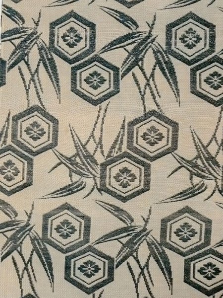 画像2: N0227O 袋帯 女性用着物 シルク(正絹) 淡い 灰色がかった オリーブ 笹 【中古】 【USED】 【リサイクル】 ★★☆☆☆ (2)