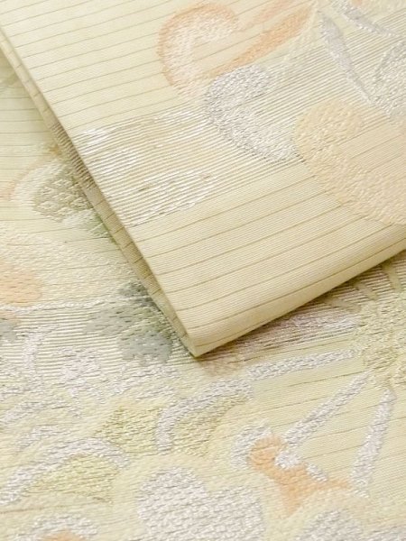 画像11: N0227T 袋帯 女性用着物 シルク(正絹)   アイボリー 花 【中古】 【USED】 【リサイクル】 ★★☆☆☆ (11)