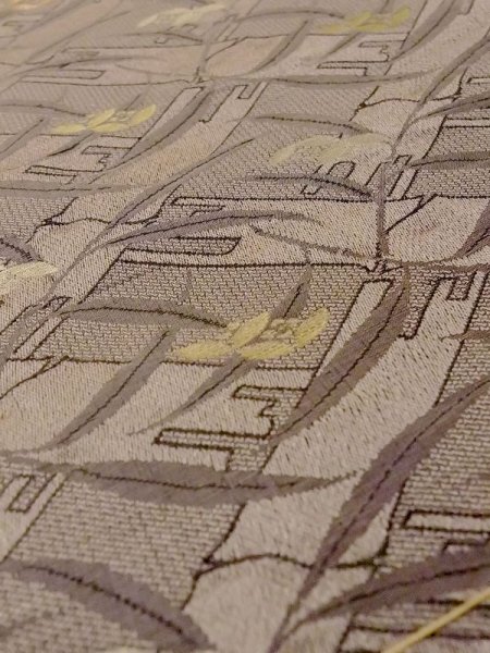 画像6: N0228D 袋帯 女性用着物 シルク(正絹)  灰色がかった オリーブ 花 【中古】 【USED】 【リサイクル】 ★★☆☆☆ (6)