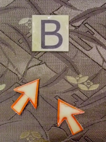 画像10: N0228D 袋帯 女性用着物 シルク(正絹)  灰色がかった オリーブ 花 【中古】 【USED】 【リサイクル】 ★★☆☆☆ (10)