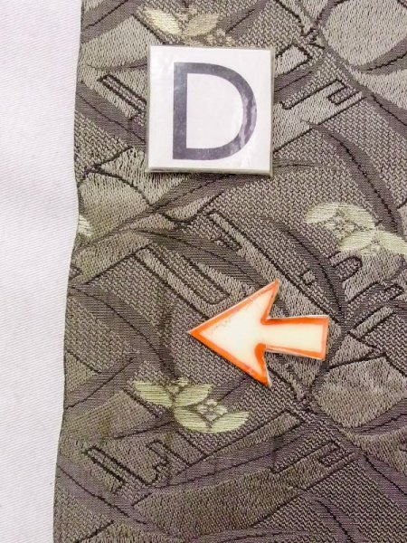 画像12: N0228D 袋帯 女性用着物 シルク(正絹)  灰色がかった オリーブ 花 【中古】 【USED】 【リサイクル】 ★★☆☆☆ (12)