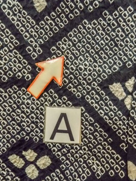 画像14: N0305C  女性用 羽織  シルク(正絹)   黒, 青海波 【中古】 【USED】 【リサイクル】 ★★★☆☆ (14)