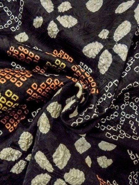 画像11: N0305E  女性用 羽織  シルク(正絹)   黒, 花 【中古】 【USED】 【リサイクル】 ★★★☆☆ (11)