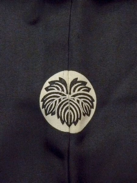 画像3: N0305T Mint  男性用羽織  シルク(正絹)   黒,  【新古品】 【USED】 【リサイクル】 ★★☆☆☆ (3)