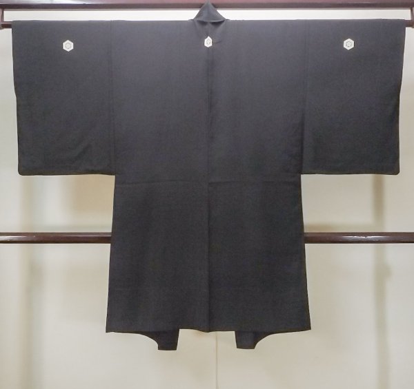 画像2: N0305Z Mint  男性用羽織  シルク（正絹）   黒,  【新古品】 【USED】 【リサイクル】 ★★☆☆☆ (2)