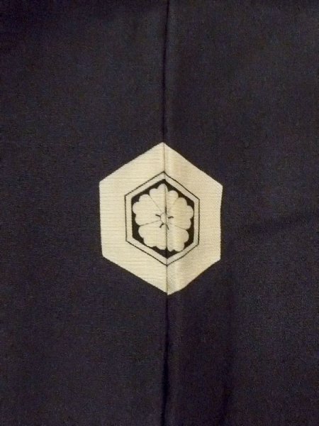 画像3: N0305Z Mint  男性用羽織  シルク（正絹）   黒,  【新古品】 【USED】 【リサイクル】 ★★☆☆☆ (3)