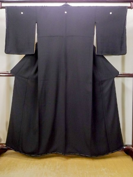 画像1: N0312M  女性用 喪服  シルク（正絹）   黒,  【中古】 【USED】 【リサイクル】 ★★☆☆☆ (1)