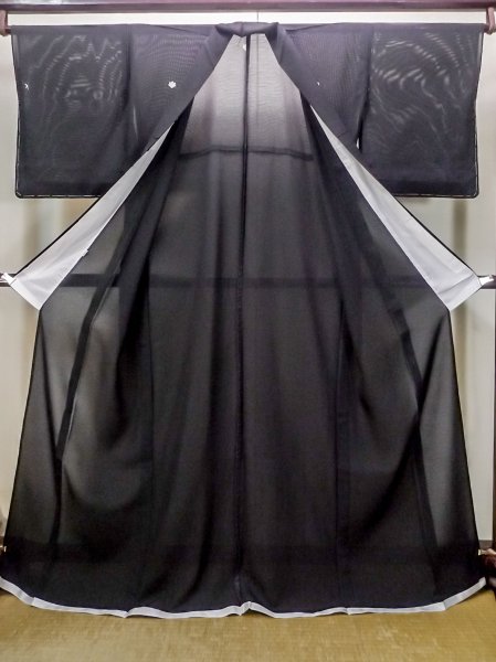 画像2: N0312N  女性用 喪服  シルク（正絹）   黒,  【中古】 【USED】 【リサイクル】 ★★★★☆ (2)