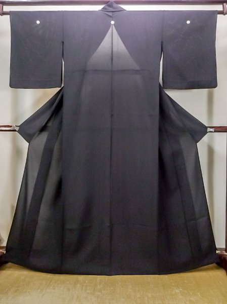 画像1: N0312P  女性用 喪服  シルク（正絹）   黒,  【中古】 【USED】 【リサイクル】 ★★☆☆☆ (1)