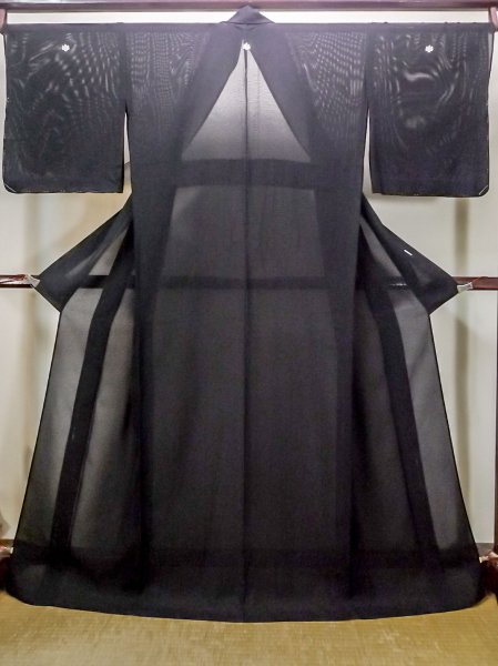 画像1: N0312T  女性用 喪服  シルク（正絹）   黒,  【中古】 【USED】 【リサイクル】 ★★☆☆☆ (1)