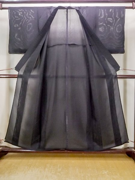 画像2: N0312W  女性用 喪服  シルク（正絹）   黒,  【中古】 【USED】 【リサイクル】 ★☆☆☆☆ (2)