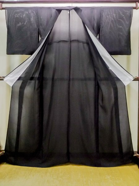 画像2: N0313D  女性用 喪服  シルク（正絹）   黒,  【中古】 【USED】 【リサイクル】 ★☆☆☆☆ (2)