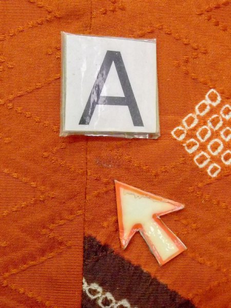 画像12: N0321B  女性用 道行  シルク(正絹)   橙色, 松皮菱 【中古】 【USED】 【リサイクル】 ★★☆☆☆ (12)