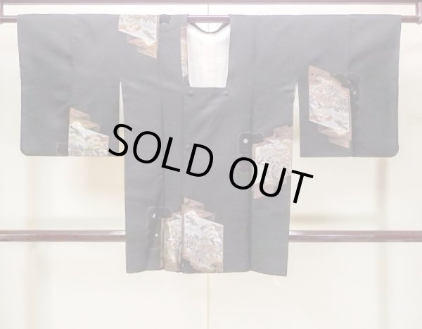 画像1: N0321F  女性用 道行  シルク（正絹）   黒, 松/松葉 【中古】 【USED】 【リサイクル】 ★★☆☆☆ (1)