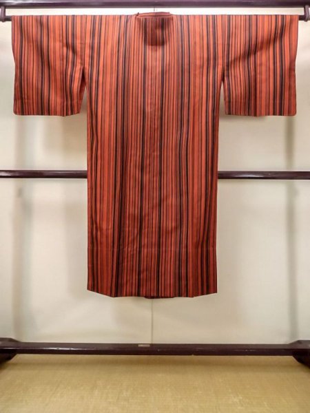 画像2: N0321X  女性用 雨コート  化繊  光沢のある 橙色, 縞 【中古】 【USED】 【リサイクル】 ★★★☆☆ (2)