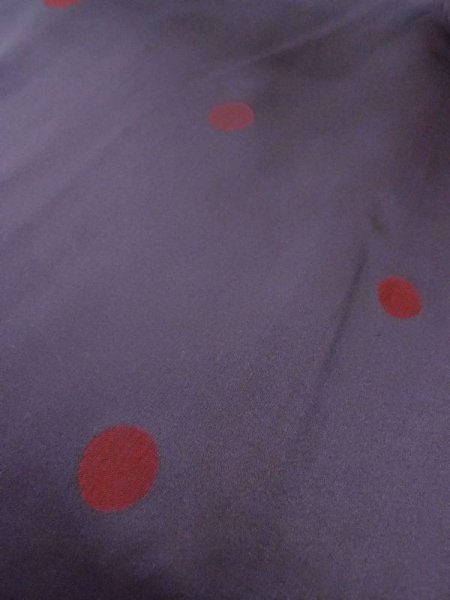 画像10: N0322A  女性用 道行  シルク（正絹）  灰色がかった 紫色, 丸 【中古】 【USED】 【リサイクル】 ★★★☆☆ (10)