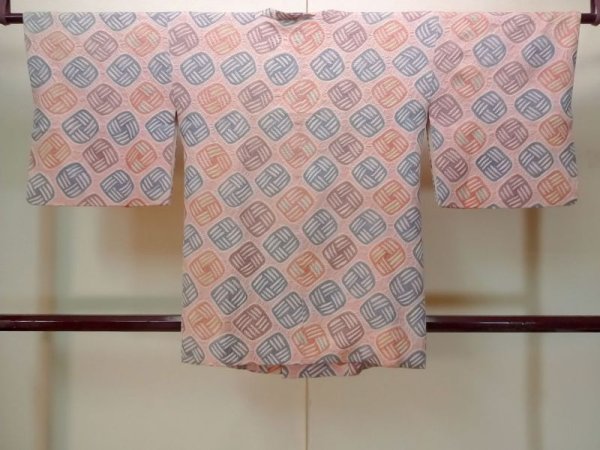 画像2: N0329B  女性用 道行  シルク(正絹)  薄い 桃色, 線 【中古】 【USED】 【リサイクル】 ★★☆☆☆ (2)