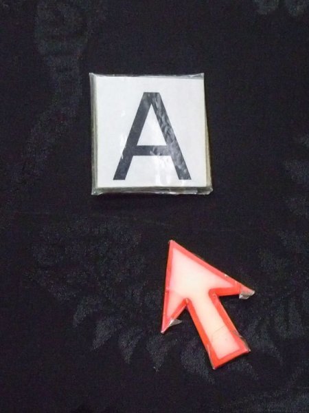 画像16: N0329E  女性用 道行  シルク(正絹)   黒, 菊 【中古】 【USED】 【リサイクル】 ★★☆☆☆ (16)