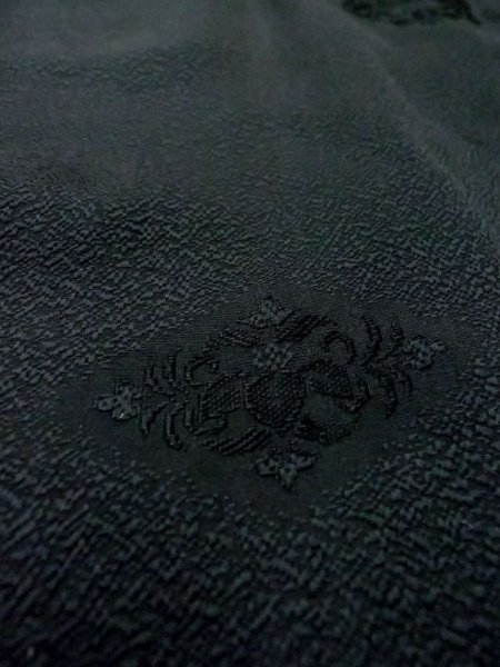 画像9: N0329N Mint  女性用 道行  シルク(正絹)   黒, 花 【中古】 【USED】 【リサイクル】 ★★★★☆ (9)