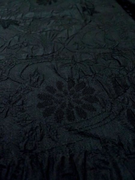 画像8: N0329O  女性用 道行  シルク(正絹)   黒, 花 【中古】 【USED】 【リサイクル】 ★★★☆☆ (8)