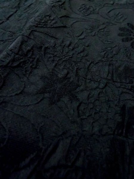 画像9: N0329O  女性用 道行  シルク(正絹)   黒, 花 【中古】 【USED】 【リサイクル】 ★★★☆☆ (9)