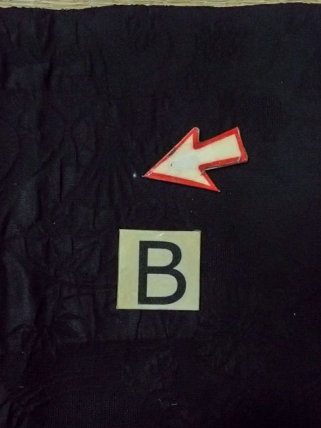 画像15: N0329O  女性用 道行  シルク(正絹)   黒, 花 【中古】 【USED】 【リサイクル】 ★★★☆☆ (15)