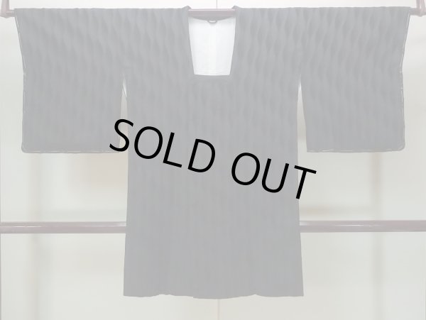 画像1: N0329P Mint  女性用 道行  シルク（正絹）   黒,  【中古】 【USED】 【リサイクル】 ★★★★☆ (1)