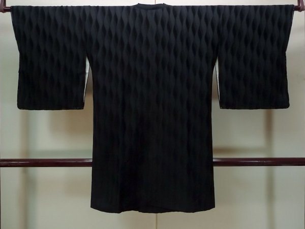 画像2: N0329P Mint  女性用 道行  シルク(正絹)   黒,  【中古】 【USED】 【リサイクル】 ★★★★☆ (2)