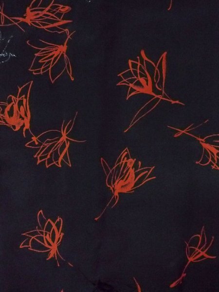 画像3: N0329Q  女性用 道行  シルク(正絹)   黒, 花 【中古】 【USED】 【リサイクル】 ★★★☆☆ (3)