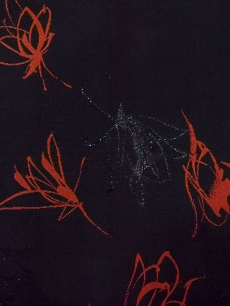 画像5: N0329Q  女性用 道行  シルク(正絹)   黒, 花 【中古】 【USED】 【リサイクル】 ★★★☆☆ (5)