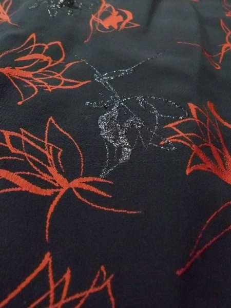 画像10: N0329Q  女性用 道行  シルク(正絹)   黒, 花 【中古】 【USED】 【リサイクル】 ★★★☆☆ (10)