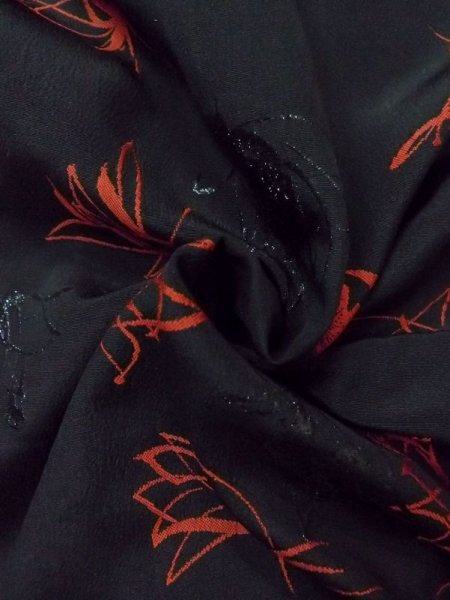 画像11: N0329Q  女性用 道行  シルク(正絹)   黒, 花 【中古】 【USED】 【リサイクル】 ★★★☆☆ (11)