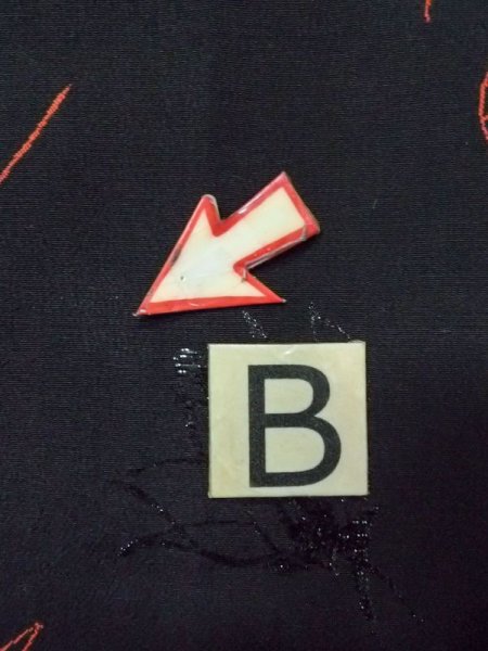 画像15: N0329Q  女性用 道行  シルク(正絹)   黒, 花 【中古】 【USED】 【リサイクル】 ★★★☆☆ (15)