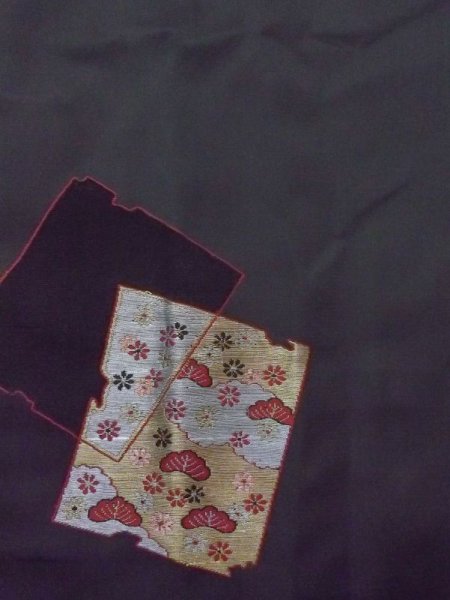画像4: N0329S  女性用 道行  シルク(正絹)   黒, 菊 【中古】 【USED】 【リサイクル】 ★★★☆☆ (4)