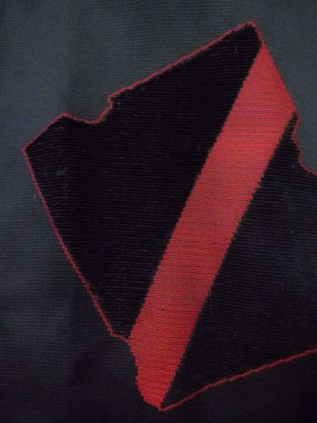 画像6: N0329S  女性用 道行  シルク(正絹)   黒, 菊 【中古】 【USED】 【リサイクル】 ★★★☆☆ (6)