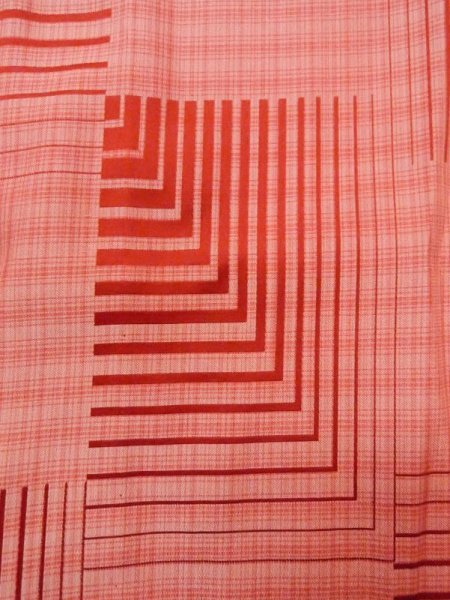 画像6: N0329W Mint  女性用 雨コート  シルク(正絹)   珊瑚色, 幾何学模様 【中古】 【USED】 【リサイクル】 ★★★★☆ (6)