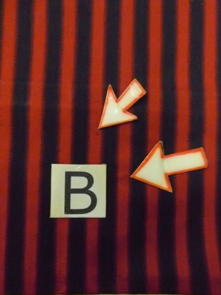 画像13: N0329X  女性用 雨コート 裏地:共布 化繊   赤色, 縞 【中古】 【USED】 【リサイクル】 ★★☆☆☆ (13)