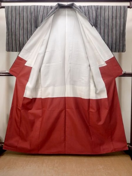 画像2: N0409H Mint  女性用 紬  シルク(正絹)  灰色がかった マルチカラー, 縞 【中古】 【USED】 【リサイクル】 ★★★★☆ (2)