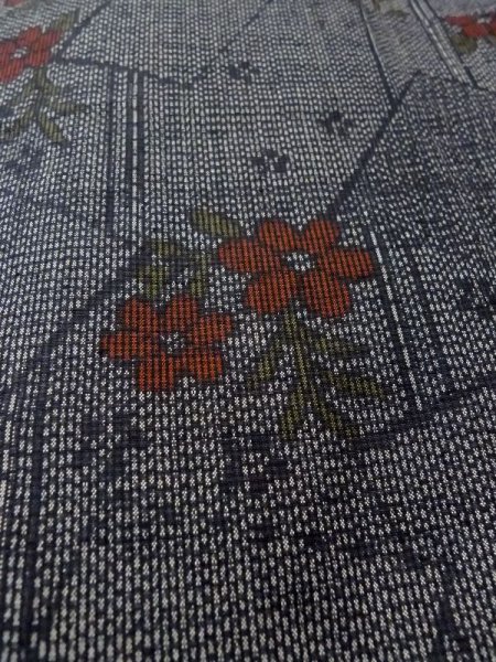 画像8: N0409K Mint  女性用 紬  シルク(正絹)   灰色, 花 【中古】 【USED】 【リサイクル】 ★★★★☆ (8)