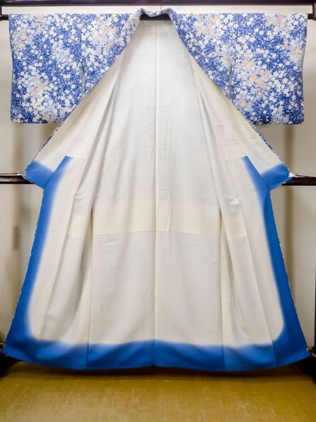 画像2: N0409P  女性用 小紋  シルク(正絹)  鮮やか 青, 桜 【中古】 【USED】 【リサイクル】 ★★☆☆☆ (2)