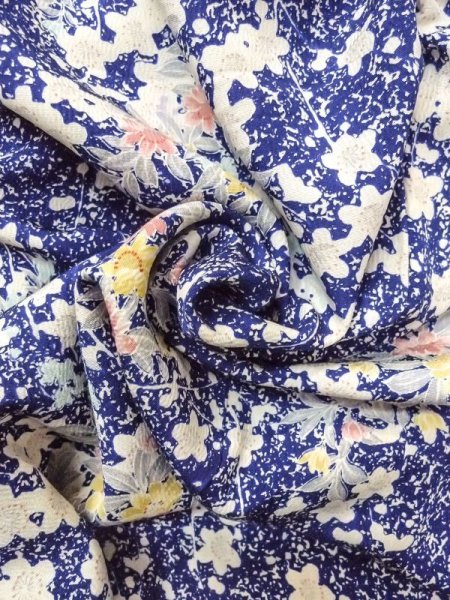 画像12: N0409P  女性用 小紋  シルク(正絹)  鮮やか 青, 桜 【中古】 【USED】 【リサイクル】 ★★☆☆☆ (12)
