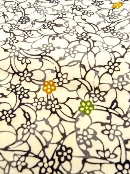 画像10: N0409S  女性用 小紋  シルク（正絹）   アイボリー, 花 【中古】 【USED】 【リサイクル】 ★★★☆☆ (10)